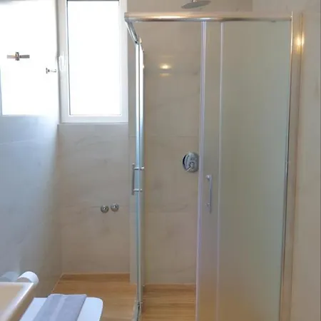 Golden Berden Boutique Hotel Hotel